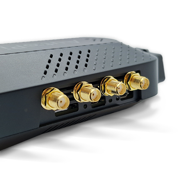 4-in-1 Antenna Kit: 2x LTE, GPS, WiFi